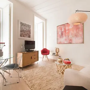 Apartment Rouge In The Heart, Lisbon